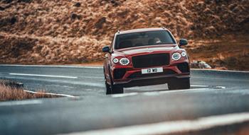 Colour , Rot Image type , In Bewegung Angle , Front General , Leistung Current Models , Bentayga , Bentayga S Bentayga Model Page Tag , Bentayga S Model Page Tag 