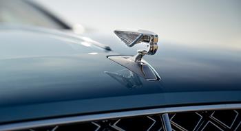 Colour , Blau Image type , Detail Image type , Stehend Angle , Front Mulliner W12 Current Models , Flying Spur , Flying Spur Mulliner Flying Spur Model Page Tag , Flying Spur Mulliner Model Page Tag 