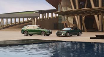 Colour , Grün Image type , Stehend Angle , Seitenprofil Angle , Front 3/4 General , Bentley Mulliner Current Models , Flying Spur , Flying Spur Speed Current Models , Bentayga EWB , Bentayga EWB Azure 