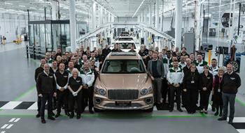Colour , Rose Gold Image type , Static Angle , Front Craftsmanship Corporate , Innovation Corporate , Bentley Factory Current Models , New Bentayga , Bentayga EWB 