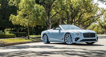 Colour , Blue Image type , Static Angle , Side/Profile Angle , Front 3/4 Craftsmanship Performance Lifestyle Mulliner Current Models , Continental GT Convertible , Continental GT Mulliner Convertible Current Models , Continental GT Convertible 