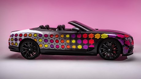 BENTLEY DEBUTS MEMORABILIA ON FOUR WHEELS –&nbsp;CAR INSPIRED BY SAGER LEGACY COLLECTS AUTOGRAPHS, AUCTION TO BENEFIT CANCER RESEARCH