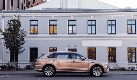BENTLEY RIGA CELEBRATES ITS FIFTEENTH ANNIVERSARY WITH THE PREMIERE OF THE BENTAYGA EXTENDED WHEELBASE IN THE BALTICS