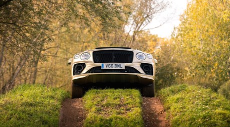 BENTAYGA V8 PROCLAIMED LUXURY SUV OF THE YEAR
