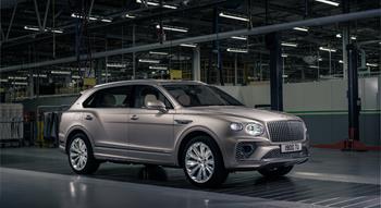 Factory area , Assembly line Colour , Rose Gold Image type , Static Angle , Side/Profile Angle , Front 3/4 Craftsmanship Corporate , Innovation Current Models , New Bentayga , Bentayga EWB 