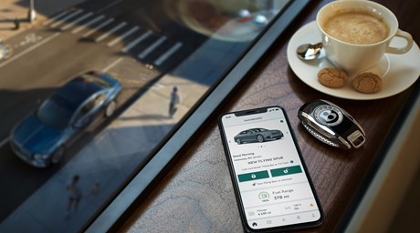 THE DIGITALLY CONNECTED GRAND TOURER