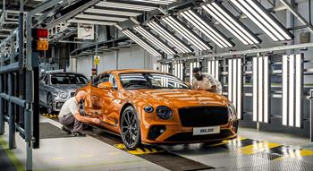 Colour , Orange Image type , People Image type , Static Angle , Front 3/4 Corporate , Company Current Models , Continental GT , Continental GT V8 Current Models , Continental GT , Continental GT 