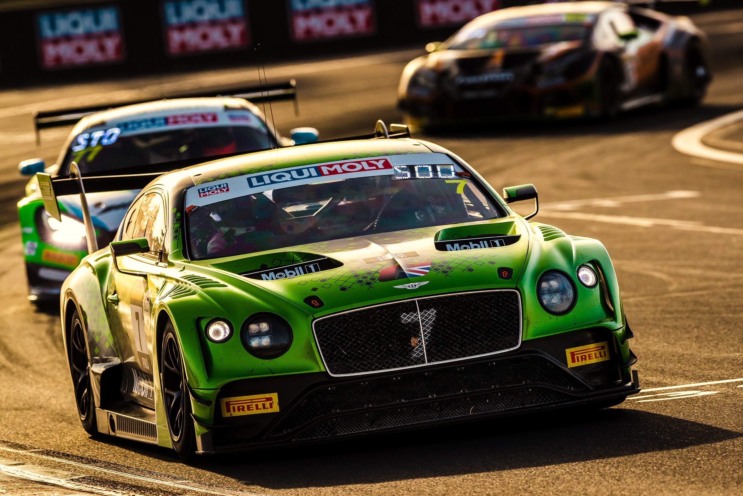 02e18a05-8d0e-4629-9a94-