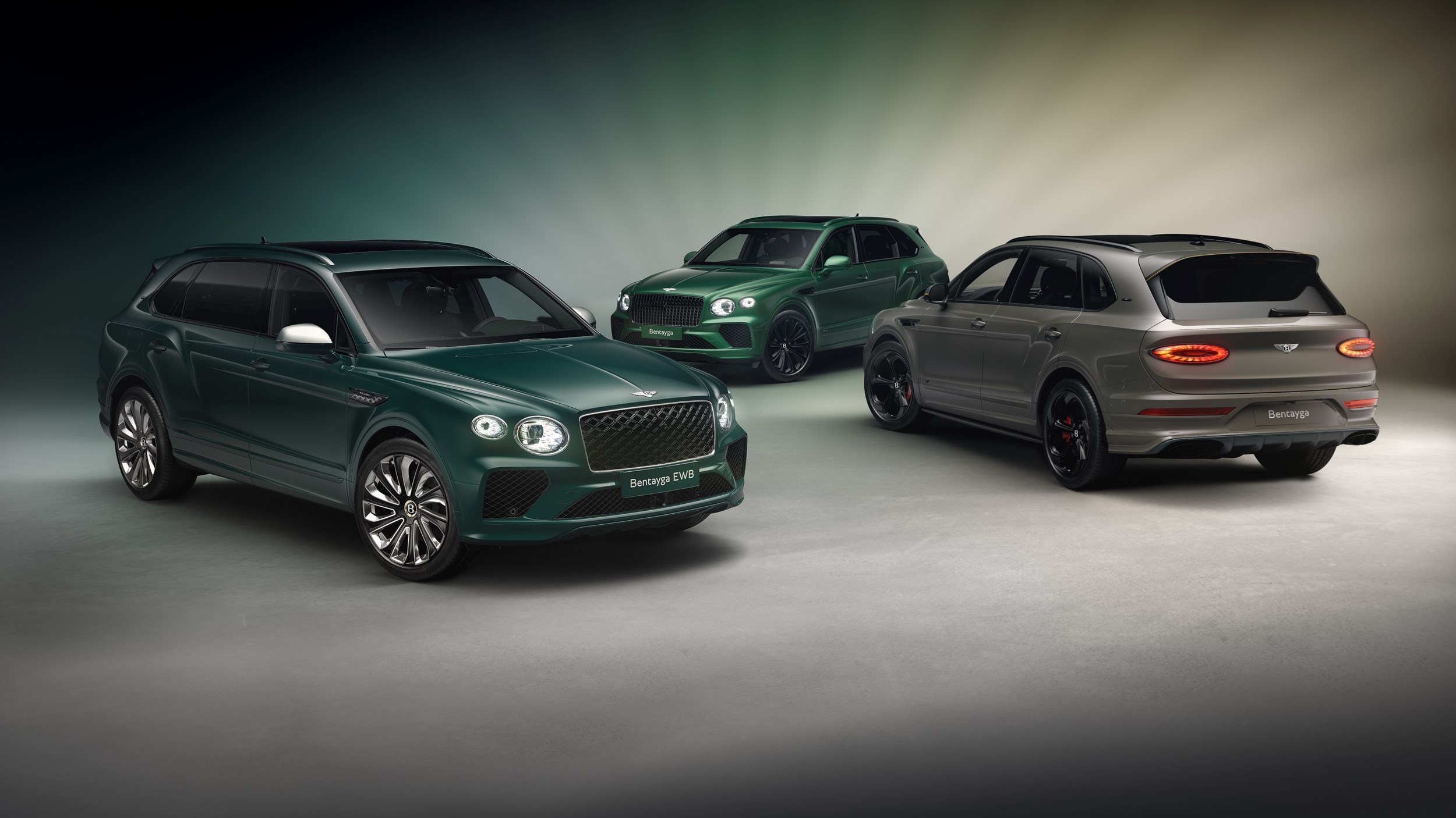 Colour , Vert Image type , Statique Angle , 3/4 Arrière Angle , 3/4 Avant Current Models , Bentayga EWB , Bentayga EWB Current Models , Bentayga , Bentayga S Current Models , Bentayga , Bentayga Azure 