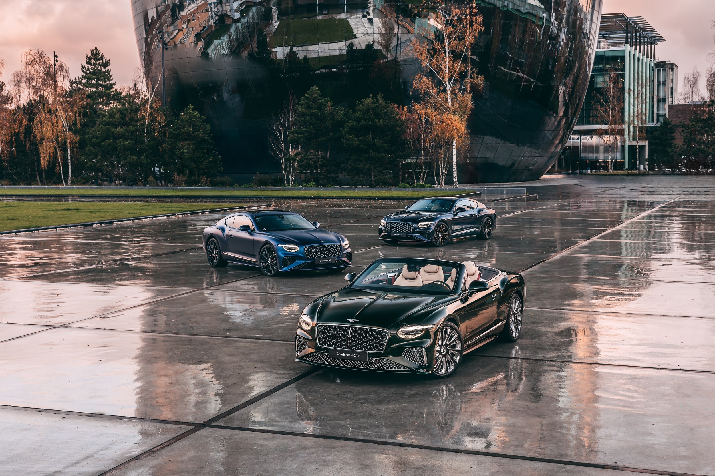 Colour , Verde Colour , Blu Image type , Statico Angle , 3/4 Anteriore General , Bentley Mulliner Current Models , New Continental GTC , New Continental GTC Current Models , New Continental GT  , New Continental GT 