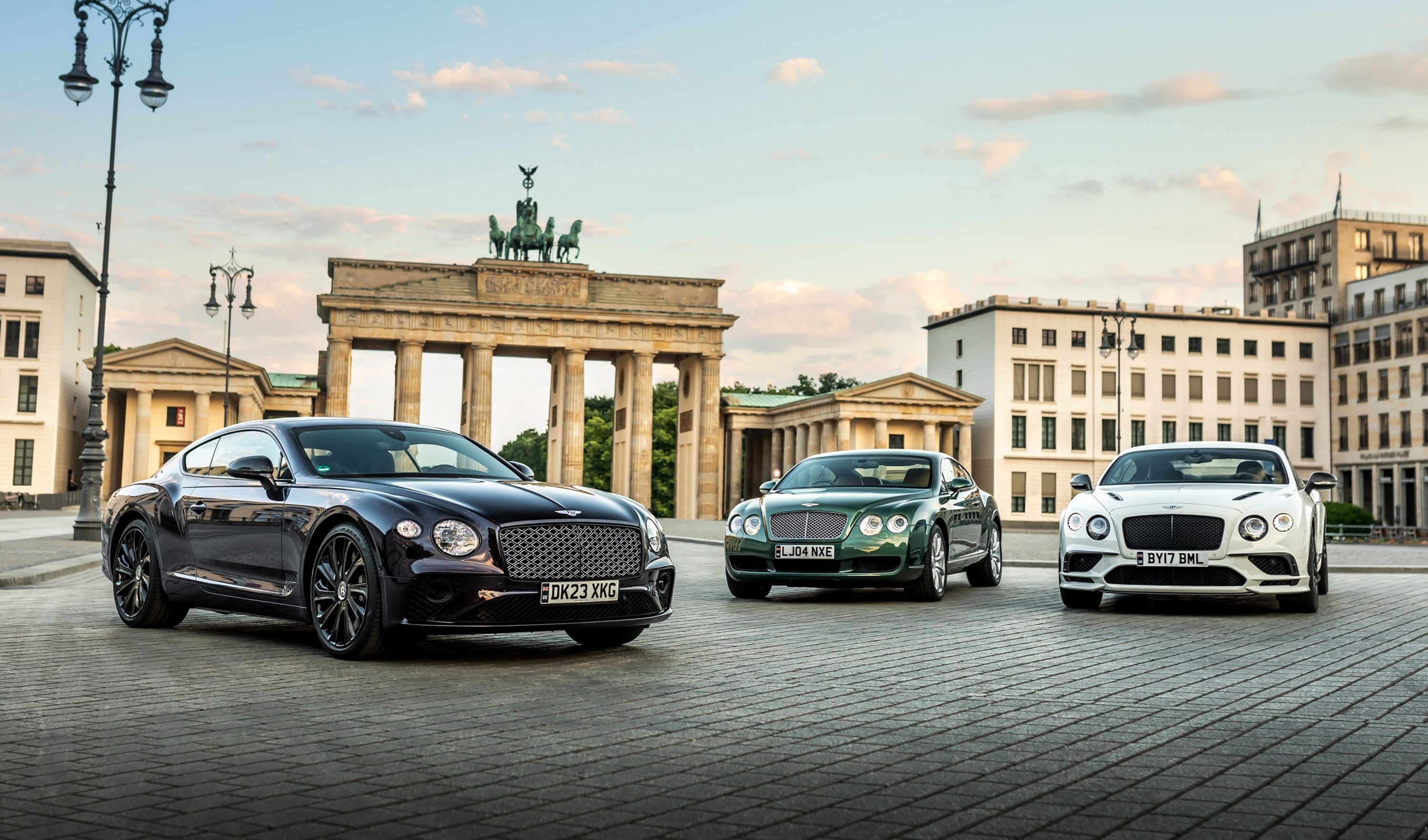 BENTLEY BERLIN FEIERT MEILENSTEIN-JAHR UND 20 JÄHRIGES JUBILÄUM DES CONTINENTAL GT