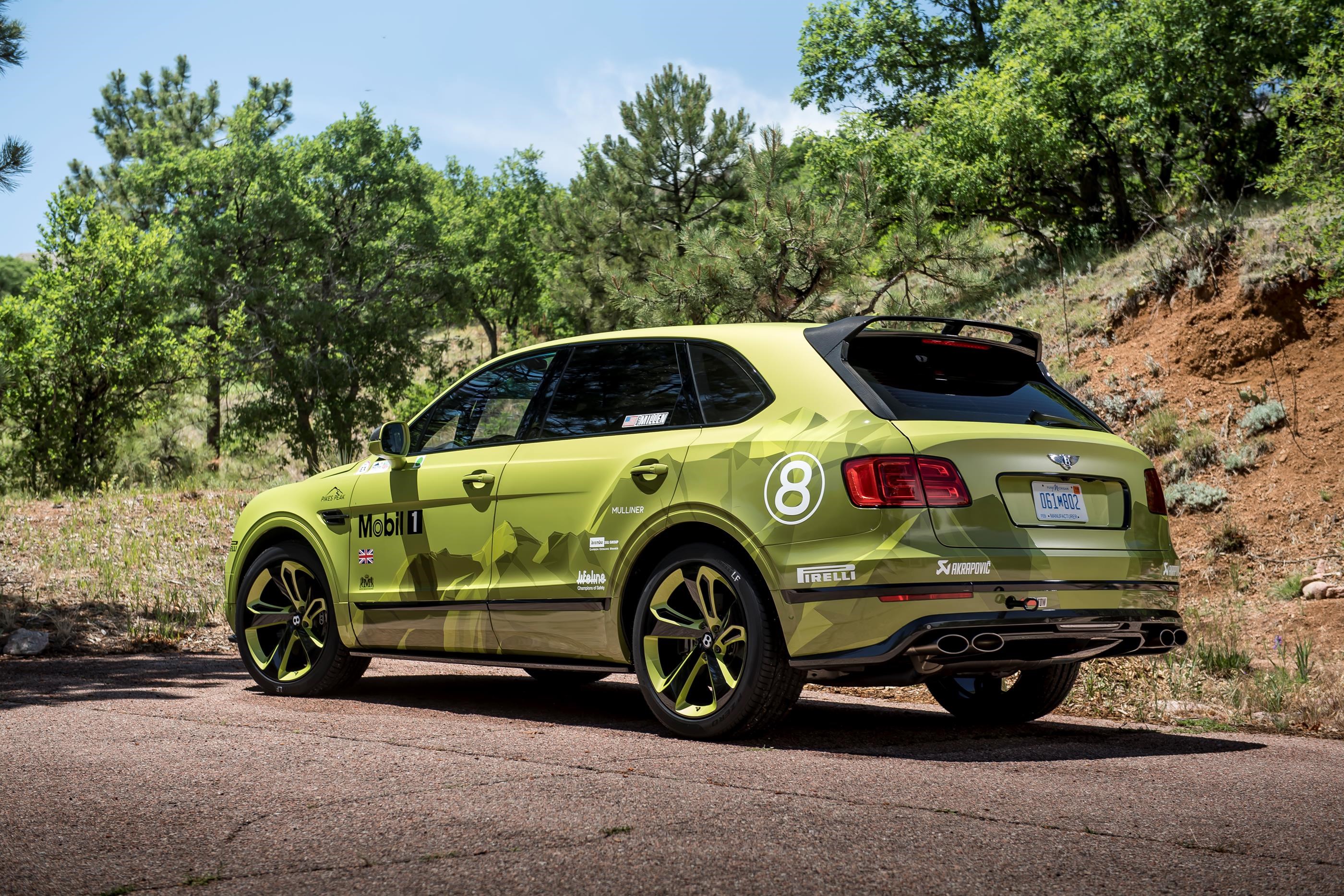 BENTAYGA BREAKS SUV RECORD AT PIKES PEAK
