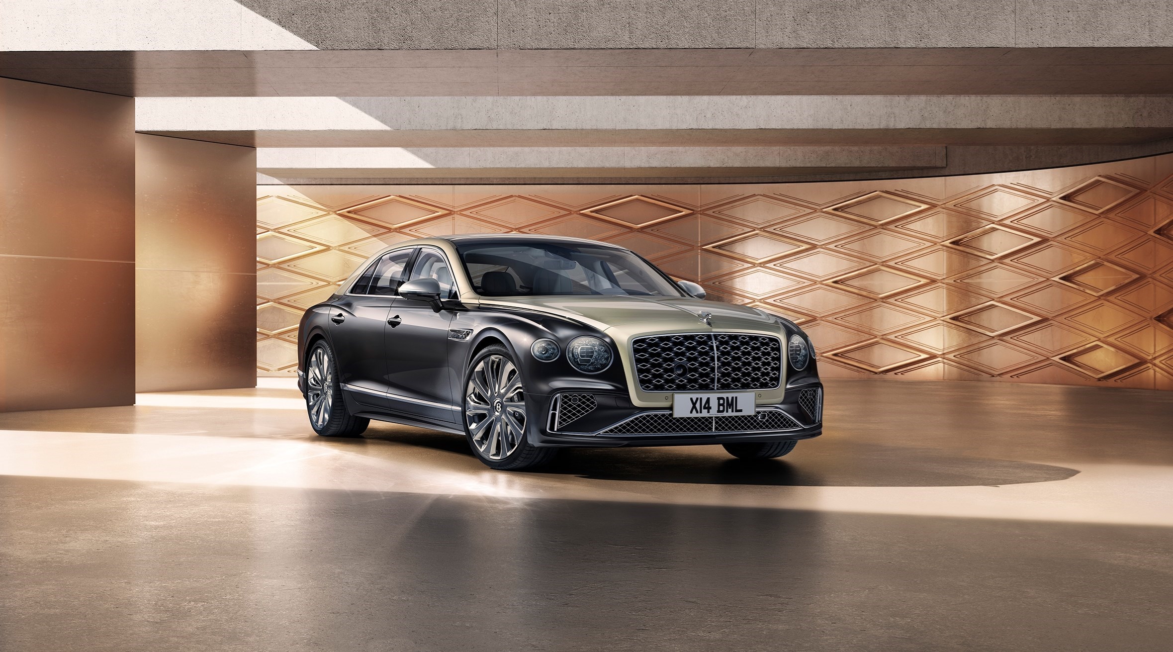 Flying Spur Mulliner makes European debut at 2024 Zoute Grand Prix