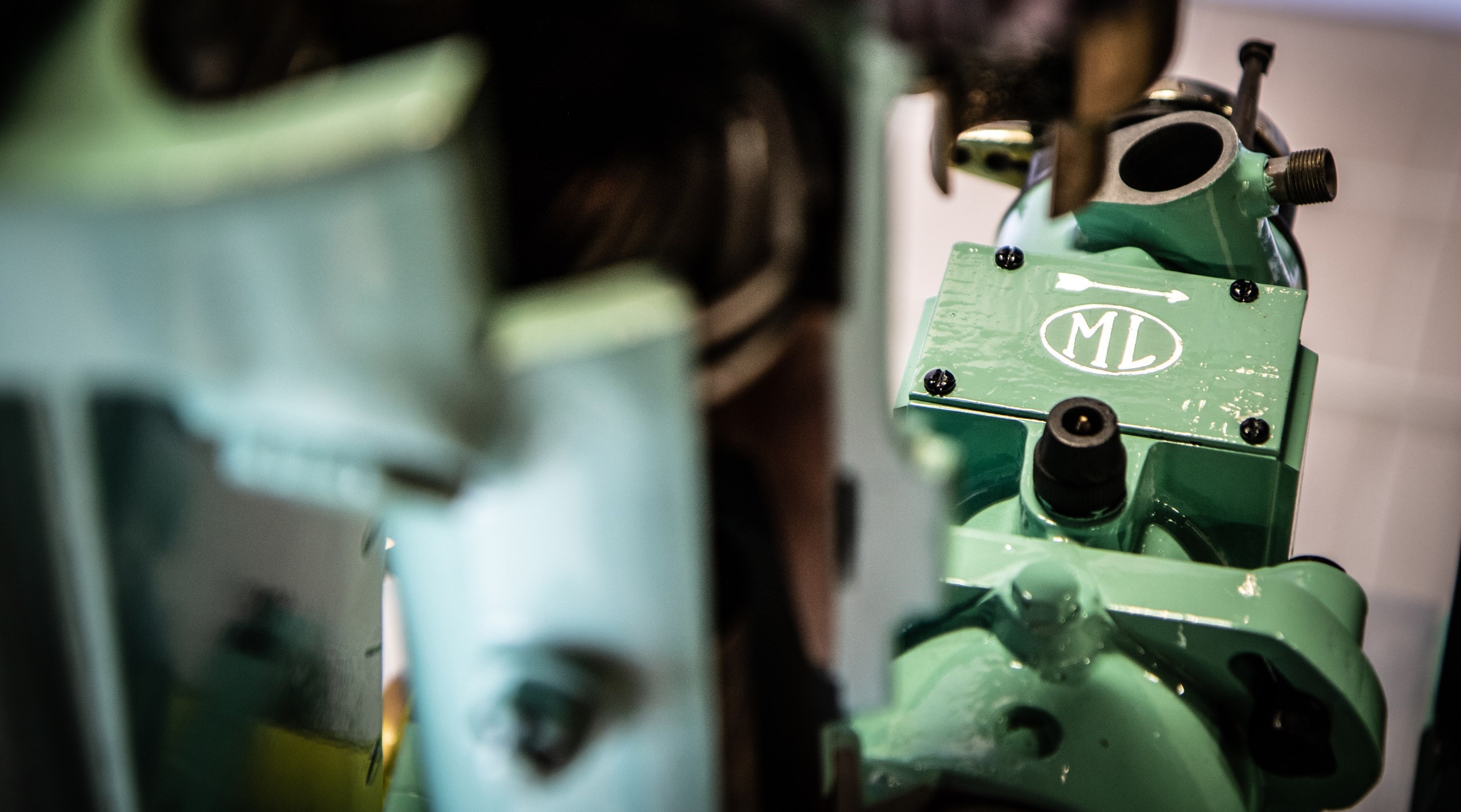 BENTLEY TRAINEES RESTORE HISTORIC ENGINE FROM THE 1920s