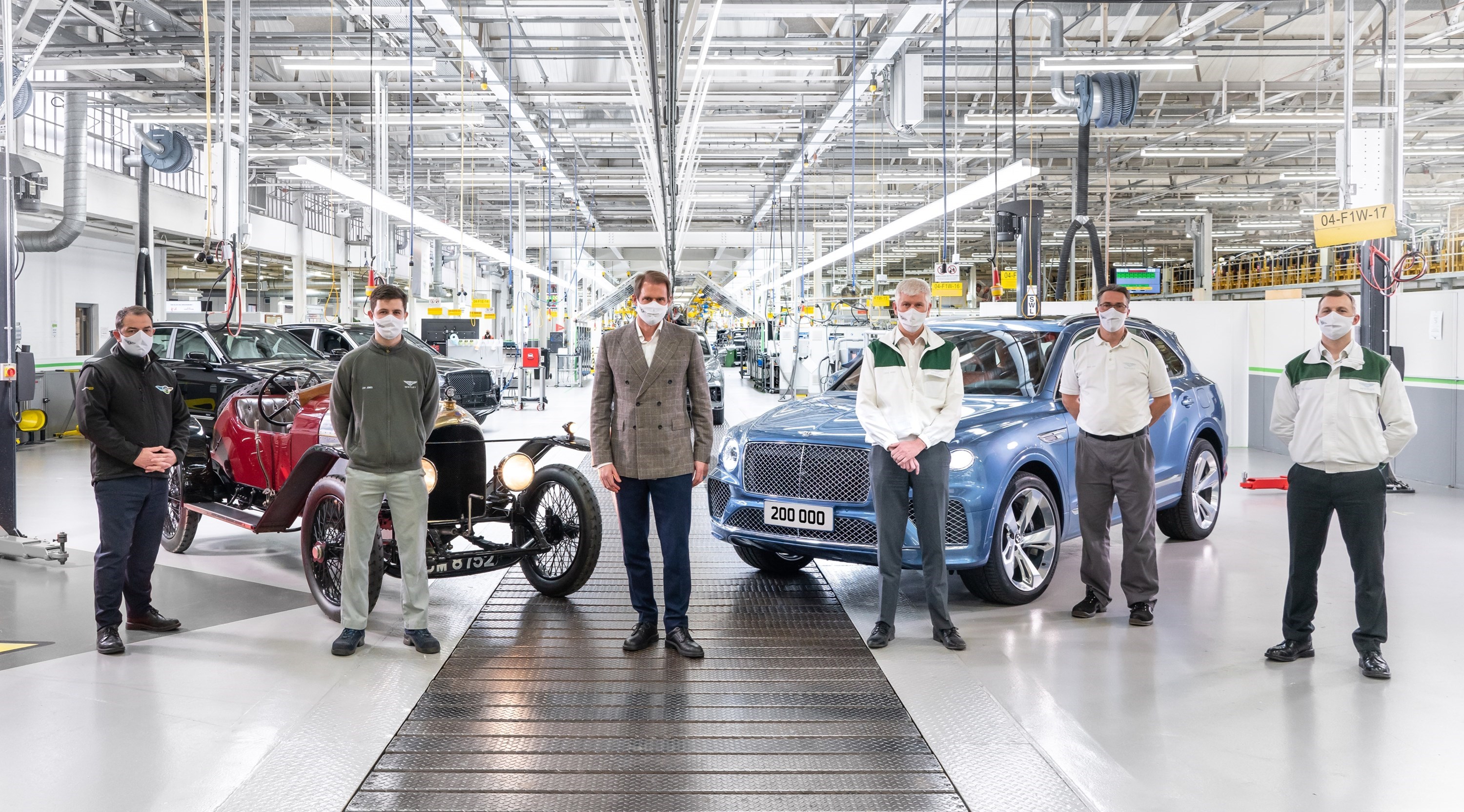 BENTLEY CELEBRATES MANUFACTURING MILESTONE OF 200,000th LUXURY CAR