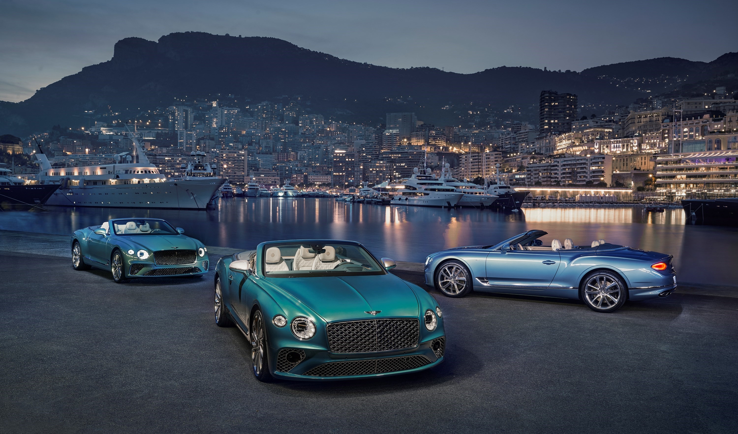DREI EXKLUSIVE BENTLEY GT CONVERTIBLE FEIERN&nbsp;ALS MULLINER RIVIERA COLLECTION DEN SEGELSPORT