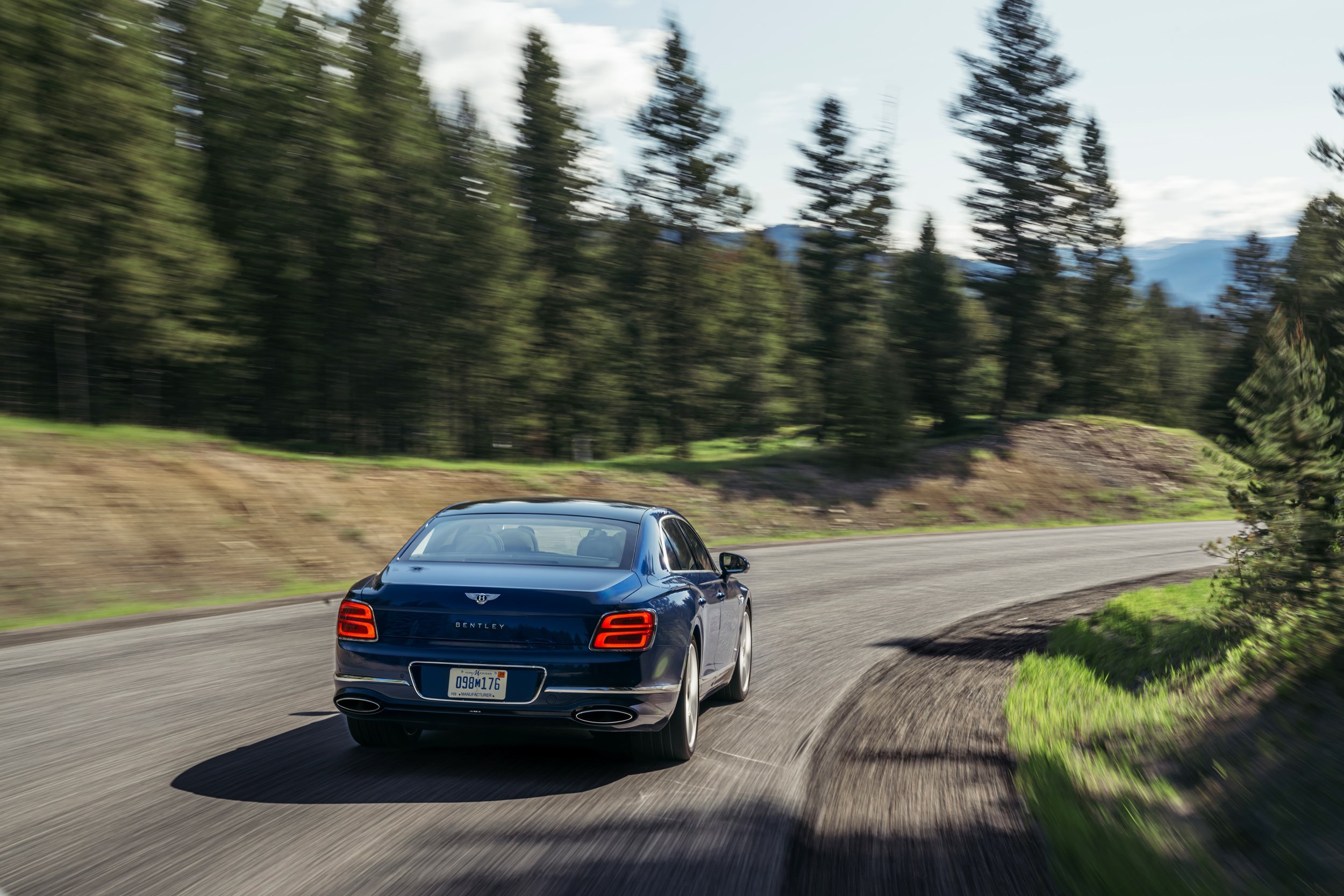 Colour , Blue Image type , Action Angle , Rear Current Models , Flying Spur , Flying Spur Azure 