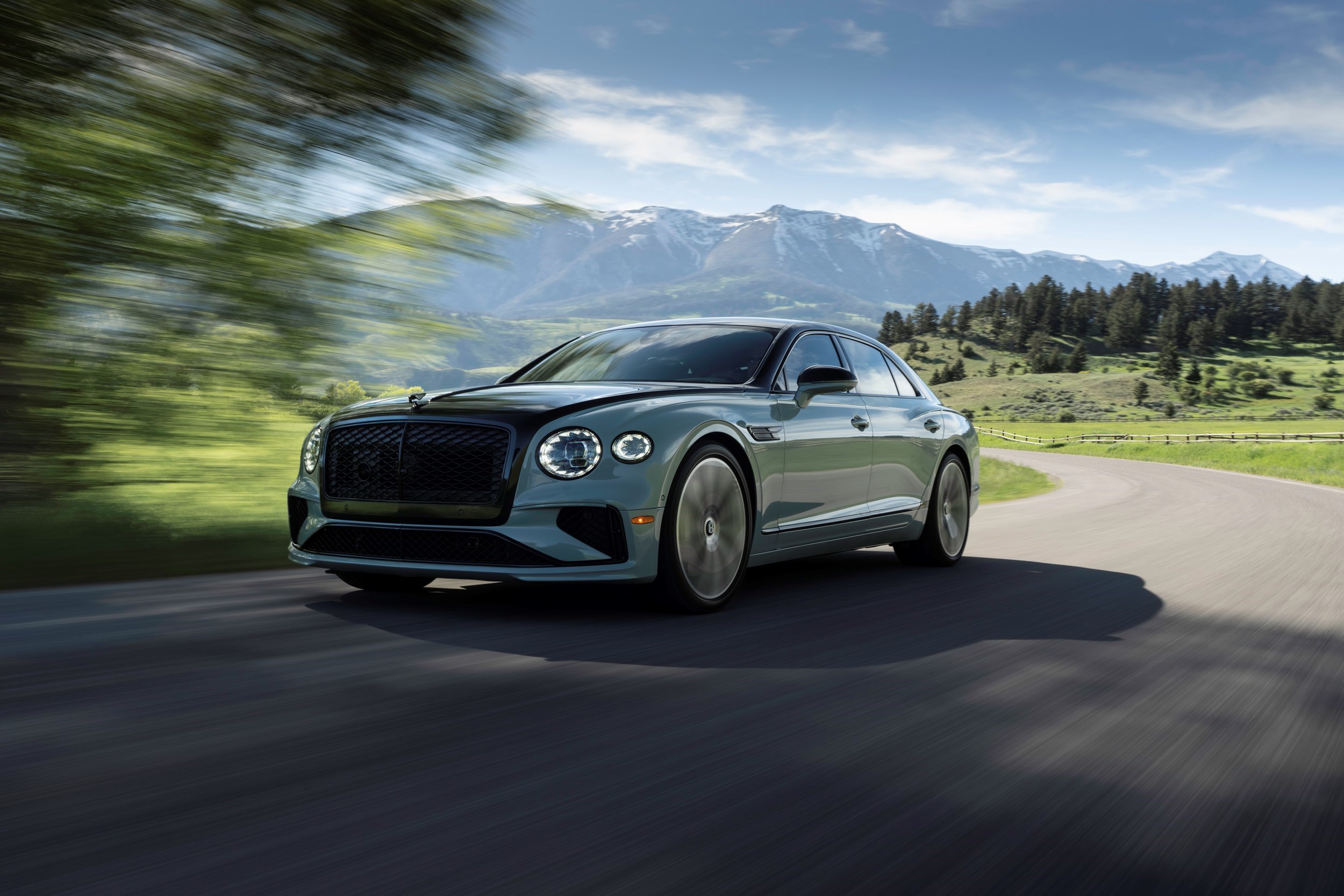 Colour , Green Image type , Action Angle , Front 3/4 Current Models , Flying Spur , Flying Spur 