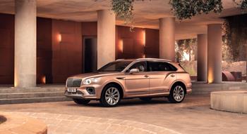 Colour , Or Rose Image type , Statique Angle , Profil Angle , 3/4 Avant General , Innnovation General , Savoir-Faire Artisanal Current Models , Bentayga EWB , Bentayga EWB Bentayga EWB Model Page Tag 