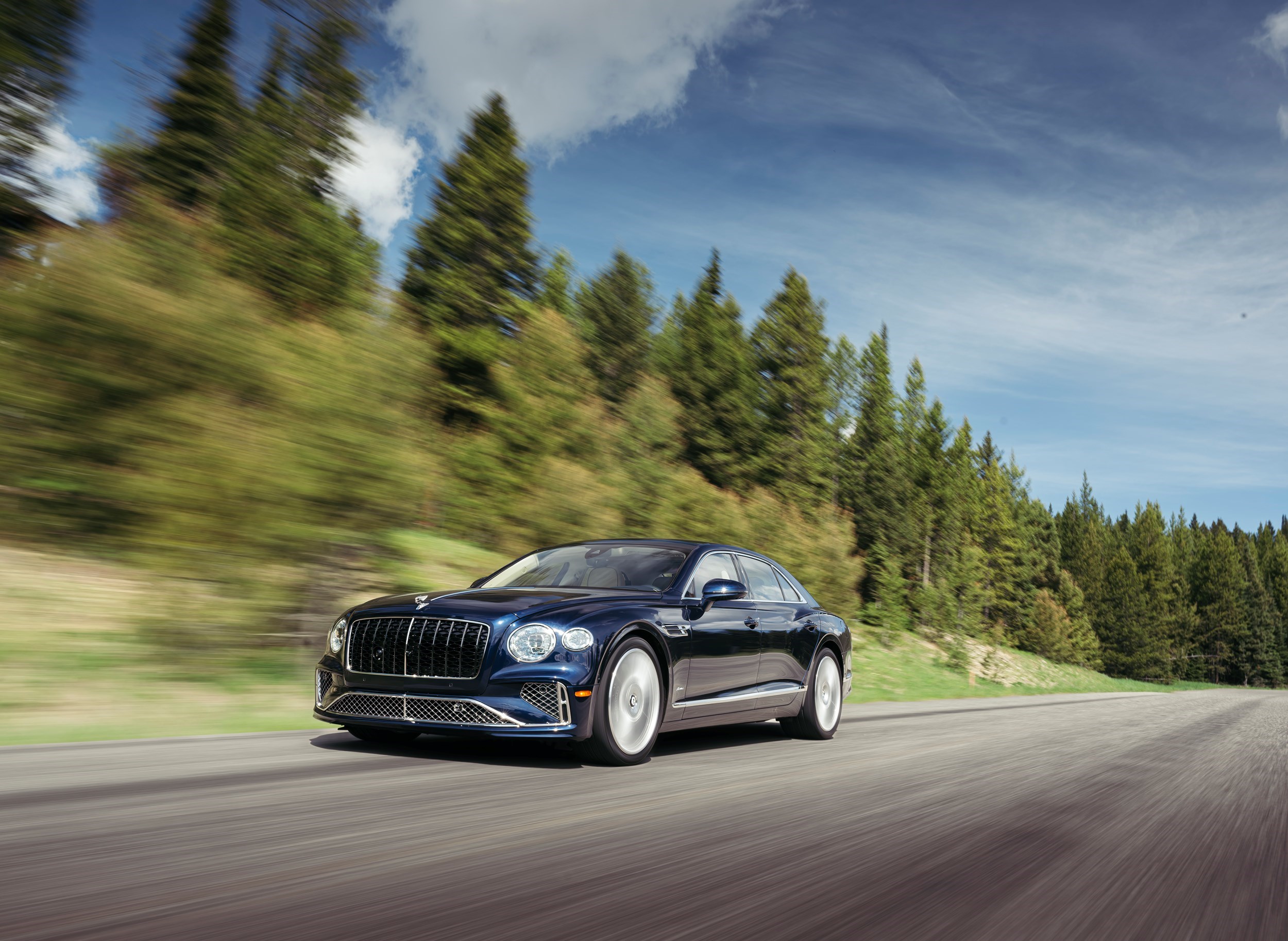 Colour , Blue Image type , Action Angle , Front 3/4 Current Models , Flying Spur , Flying Spur Azure 