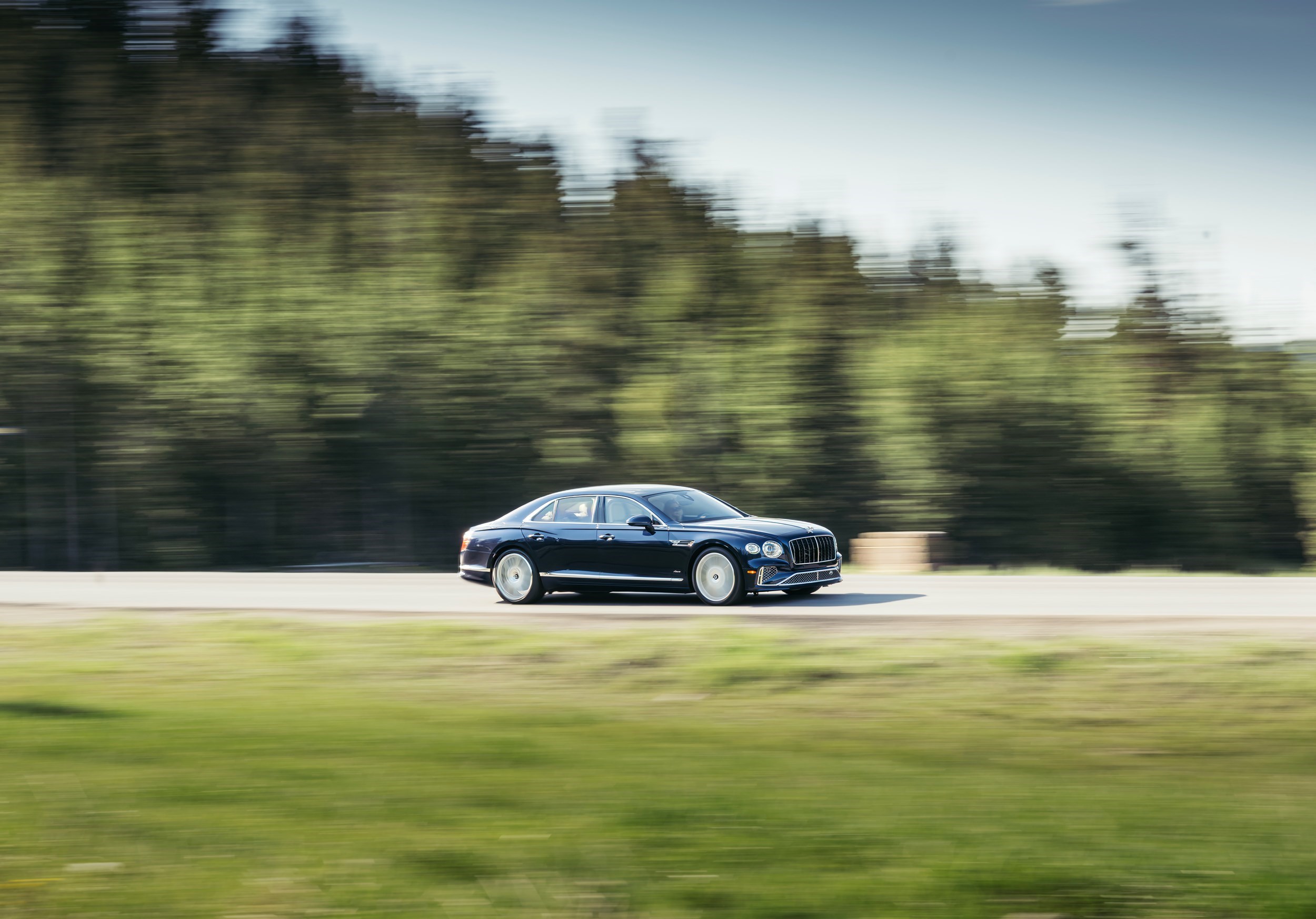 Colour , Blue Image type , Action Angle , Side/Profile Current Models , Flying Spur , Flying Spur Azure 