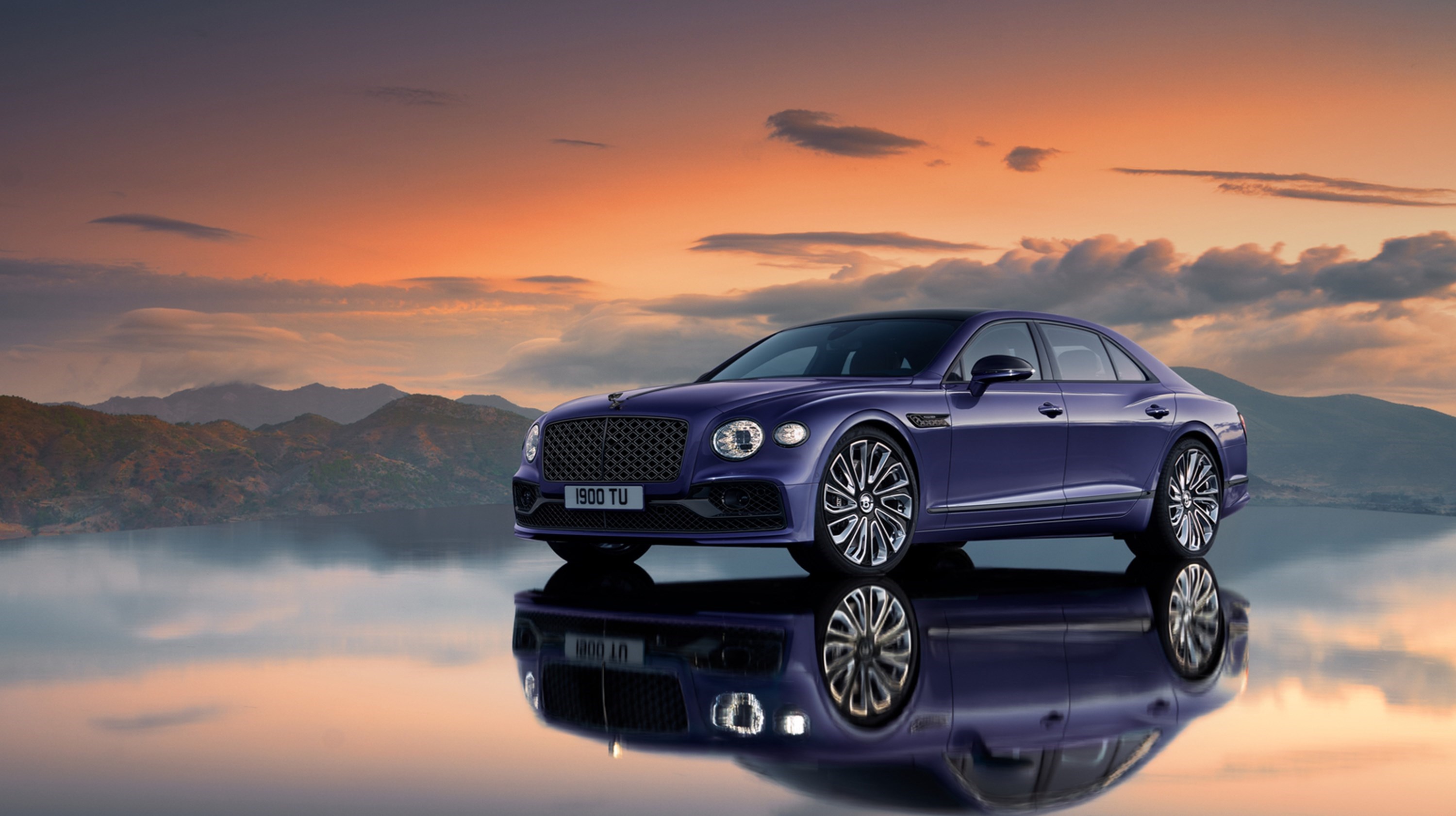 THE FLYING SPUR MULLINER’S NEW DARK SIDE