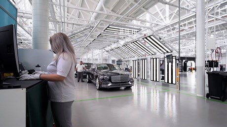 BENTLEY LAUNCHES NEW EXCELLENCE CENTRE AT CELEBRATED CREWE FACTORY