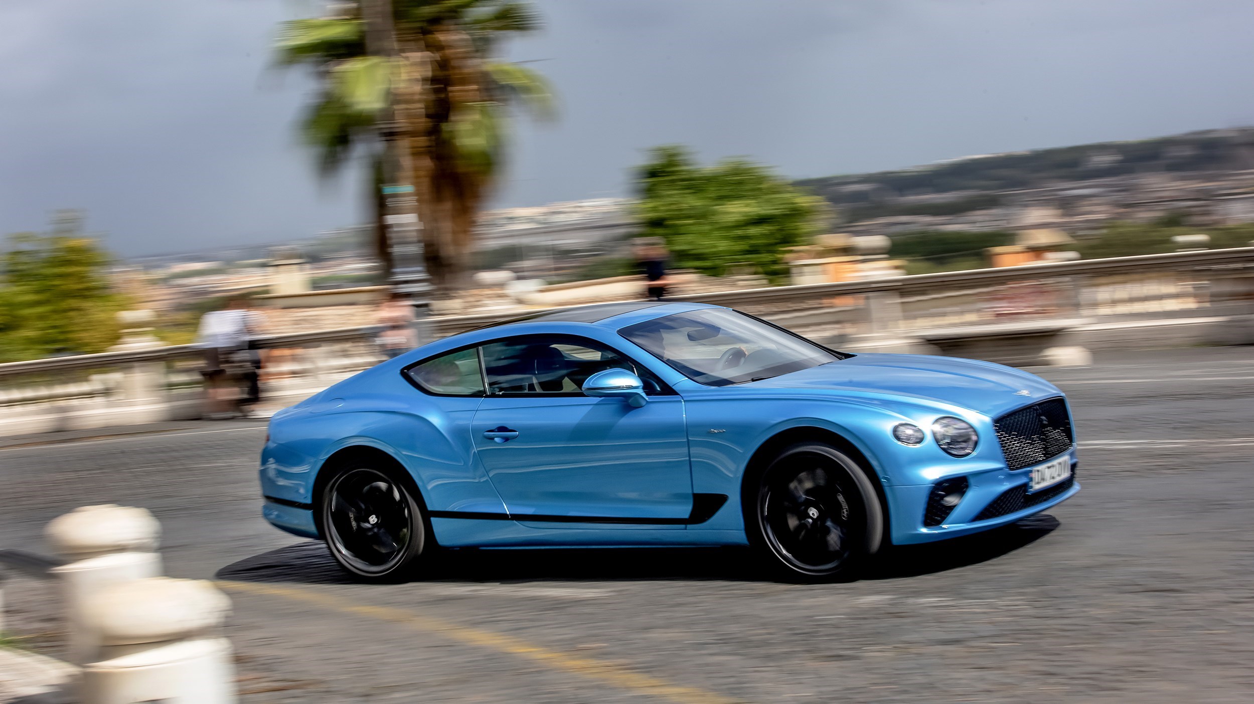 Image type , Action Angle , Side/Profile Current Models , Continental GT , Continental GT Azure 