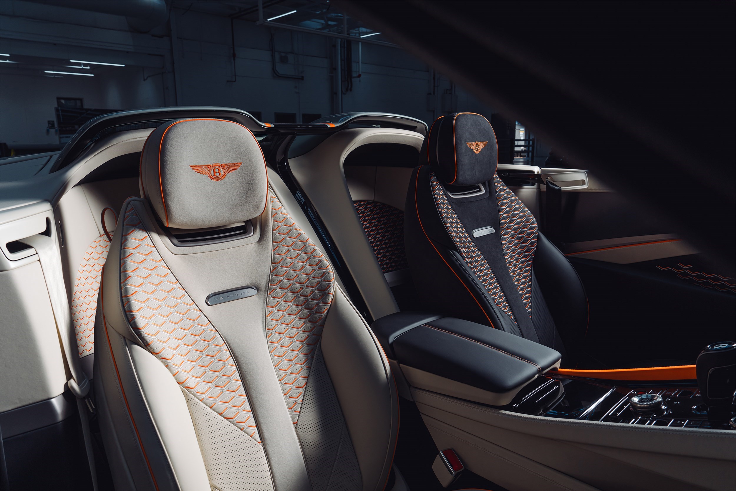 Colour , Black Colour , White Angle , Interior General , Bentley Mulliner Current Models , Batur Convertible , Batur Convertible 