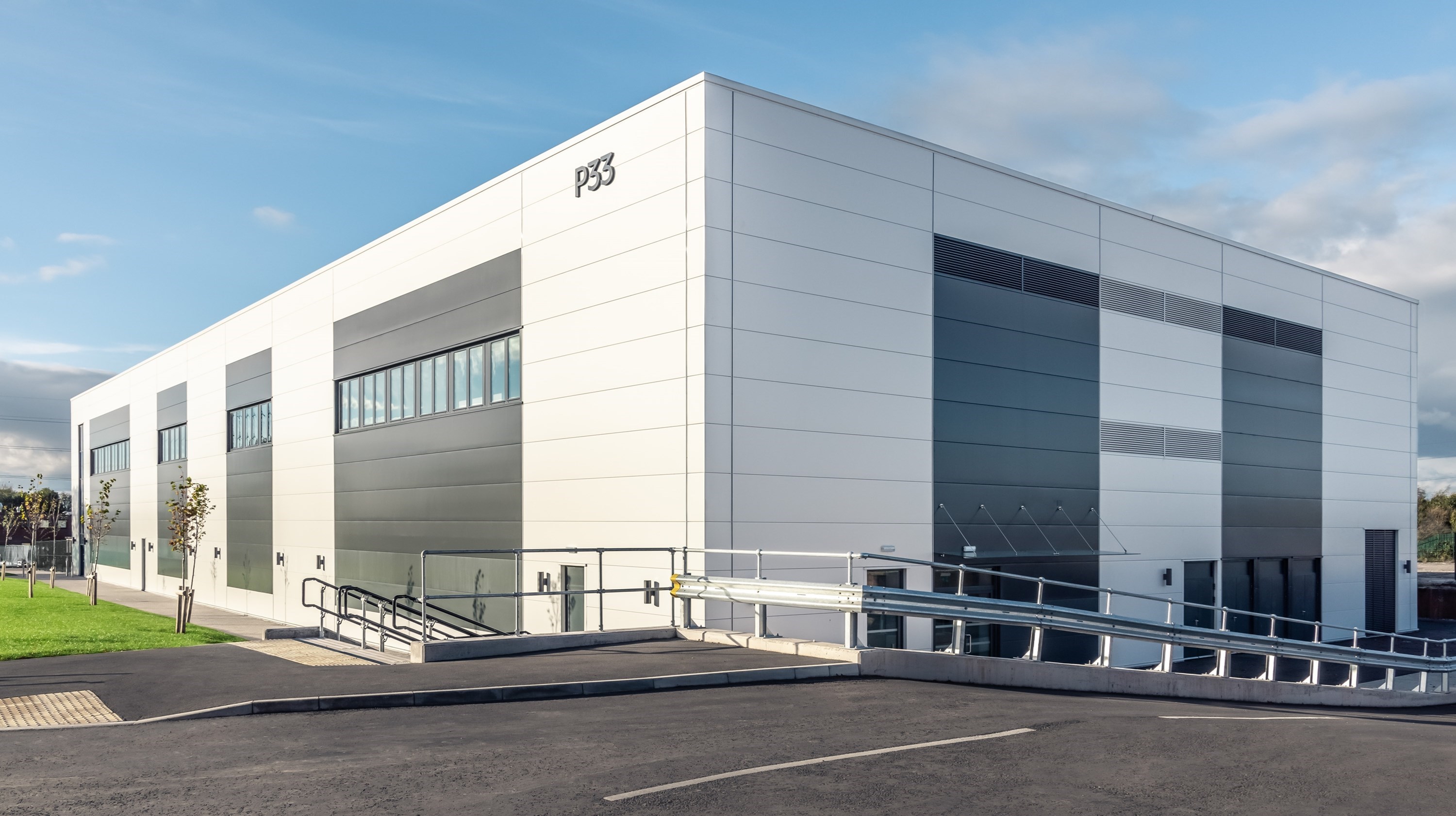 BENTLEY’S NEW ENGINEERING TEST CENTRE BEGINS OPERATIONS FOLLOWING OFFICIAL CERTIFICATION