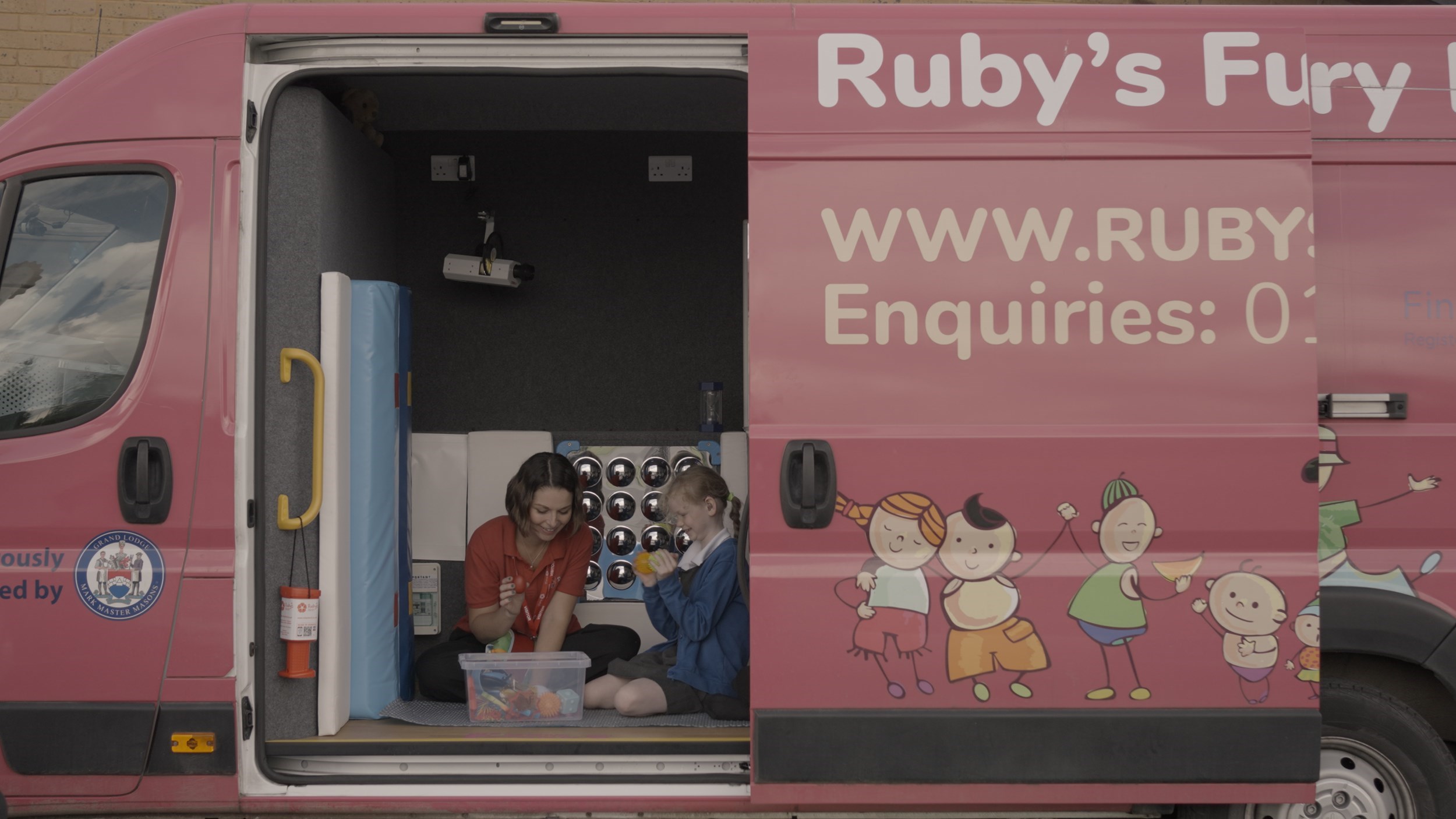 Corporate , Beyond100+ Corporate , Entreprise 