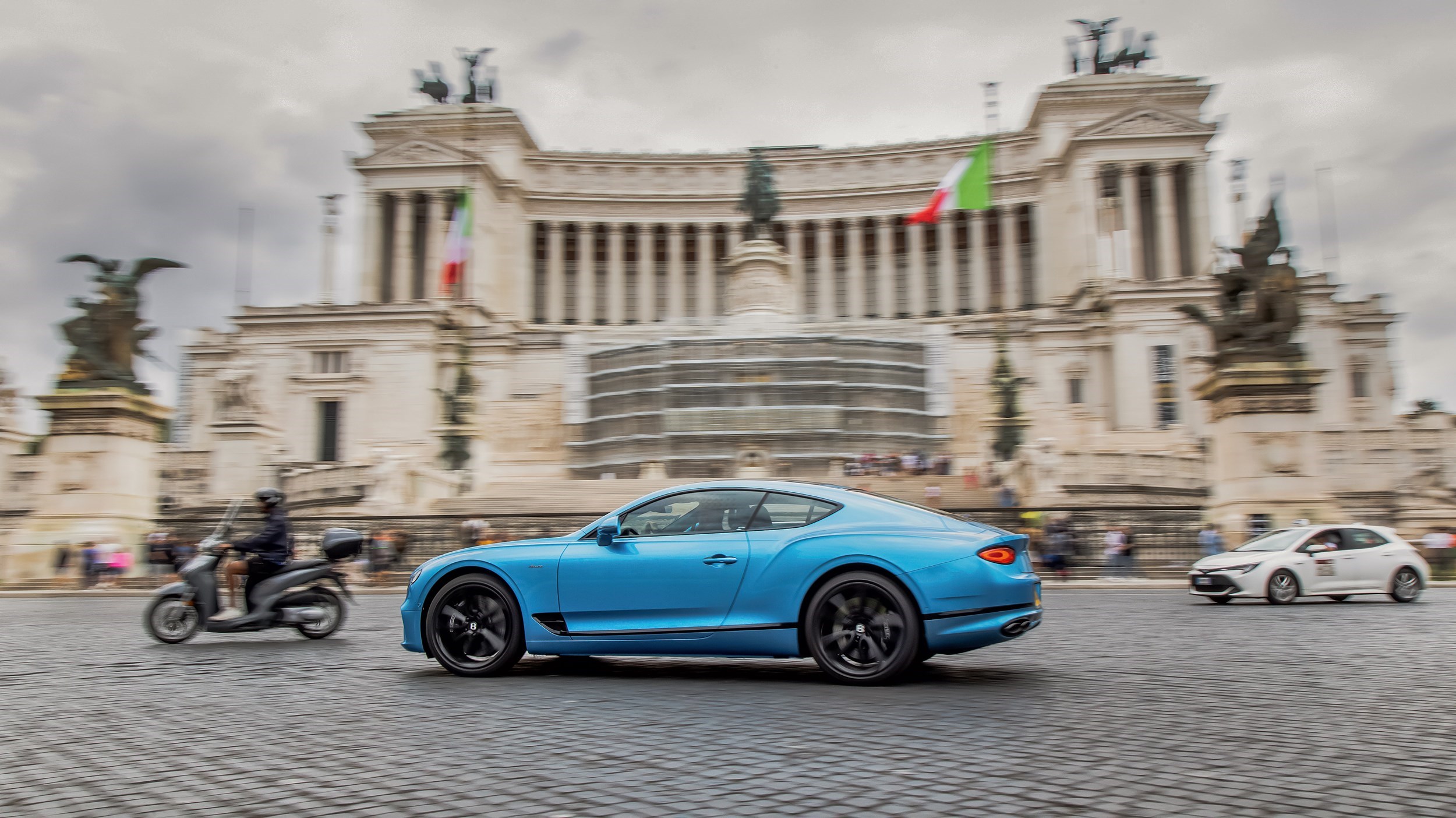 Image type , Action Angle , Side/Profile Current Models , Continental GT , Continental GT Azure 