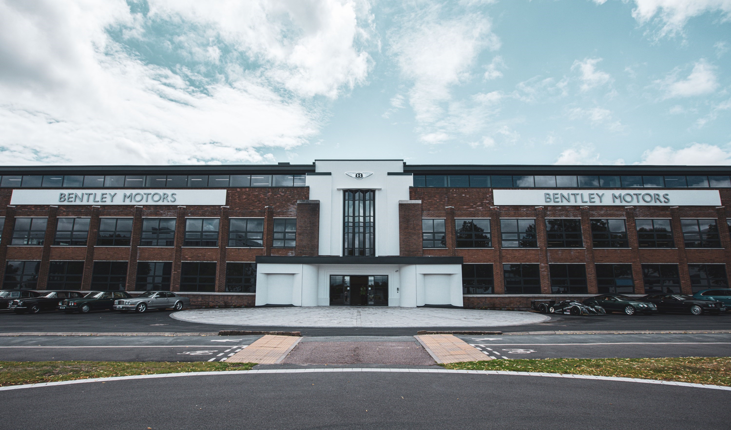 Bentley Motors unveils new Design Studio – the next step in the luxury marque’s design revolution