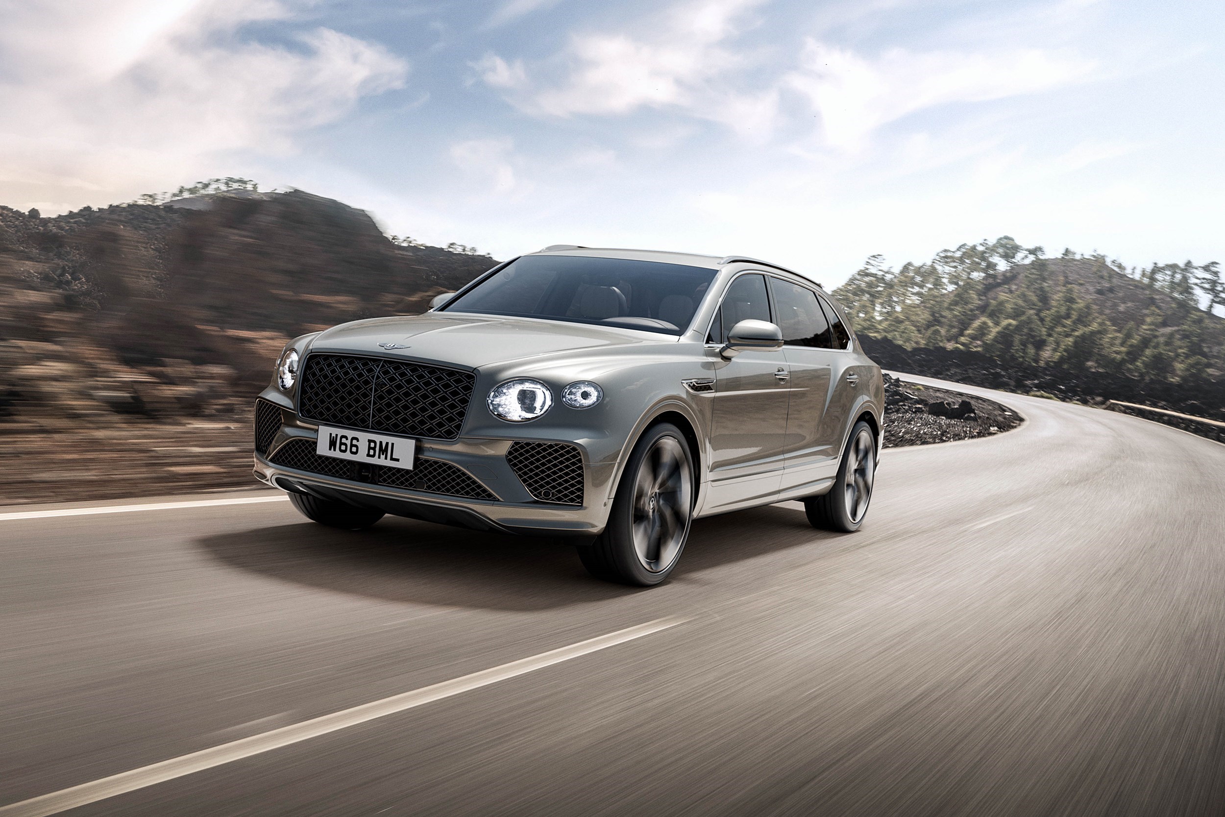 Colour , Silver/Grey Image type , Action Angle , Front 3/4 Current Models , Bentayga 