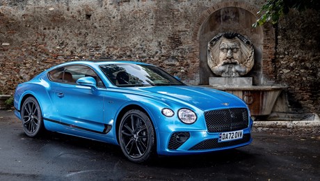 BENTLEY OPENS OFFICIALLY IN THE ‘ETERNAL CITY’