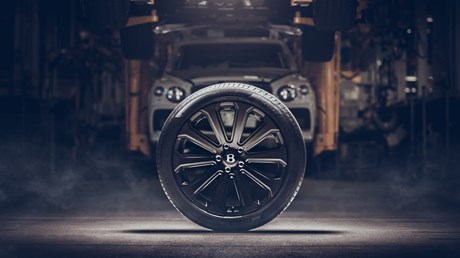 MULLINER DEVELOPS 22” CARBON FIBRE WHEEL FOR BENTAYGA