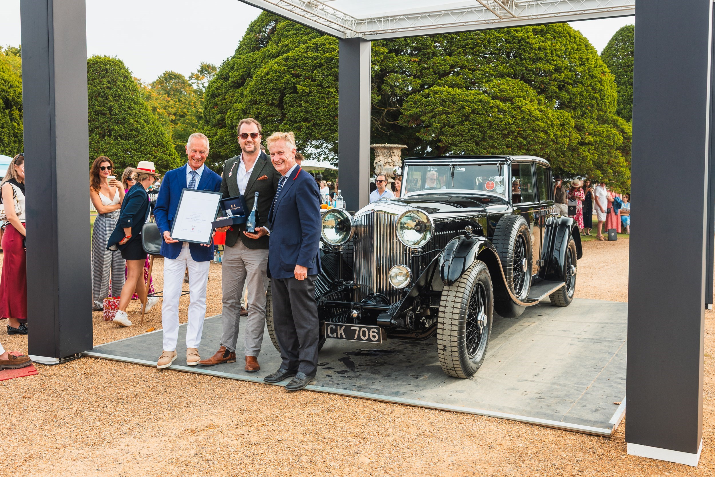 Image type , Statique Angle , Avant General , Héritage 