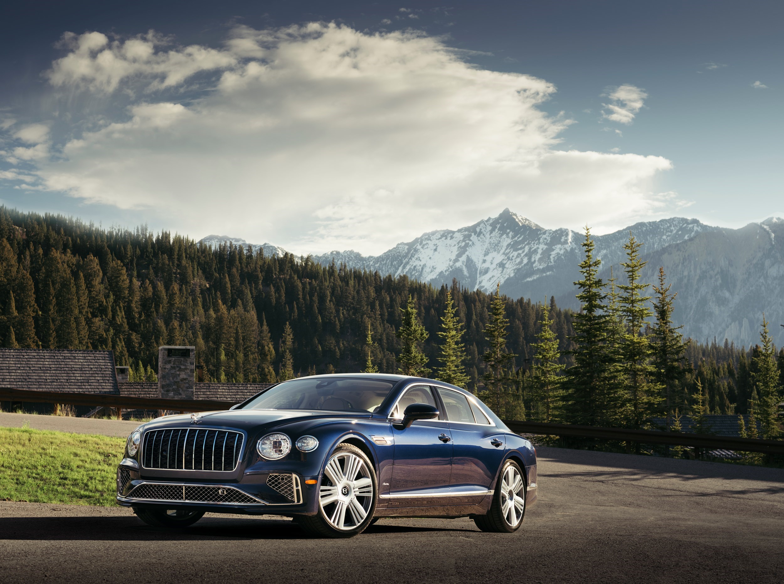 Colour , Blue Image type , Static Angle , Front 3/4 Current Models , Flying Spur , Flying Spur Azure 