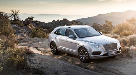 BENTAYGA NAMED ‘SUV OF THE YEAR’ BY ROBB REPORT